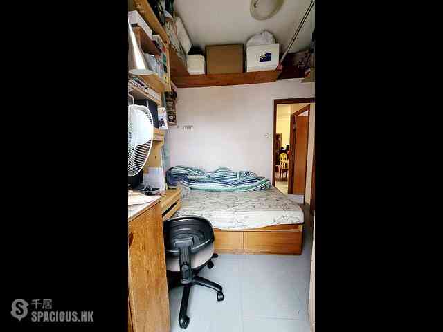 Sai Wan Ho - Lee Ga Building 07