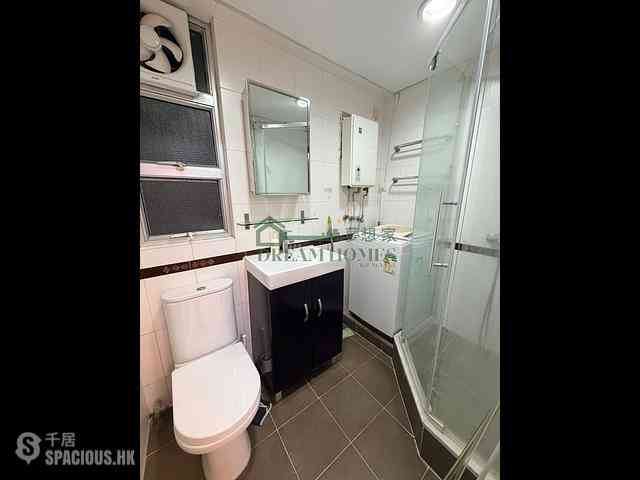 Sai Ying Pun - King Ming Mansion 05