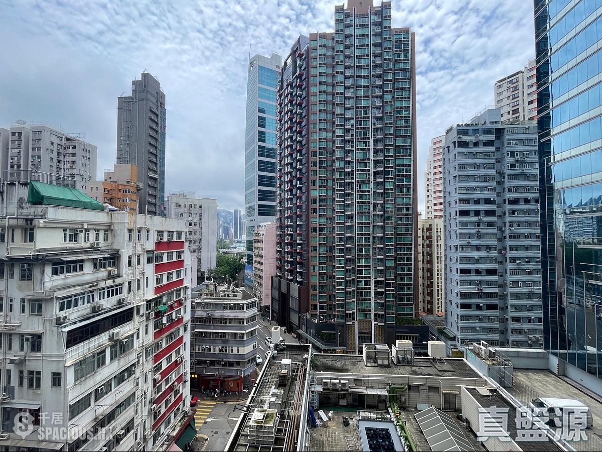 Causeway Bay - Supernova Stand 01