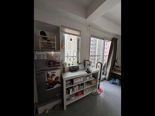 Sai Ying Pun - Fung Yat Building 02