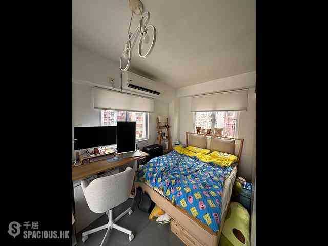 Sai Ying Pun - Fung Yat Building 08