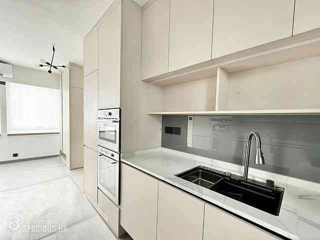 Mid Levels Central - Ying Fai Court 04