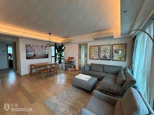 Sai Ying Pun - Centre Place 02