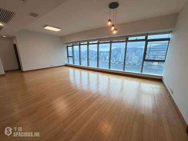 West Kowloon - The Harbourside 02