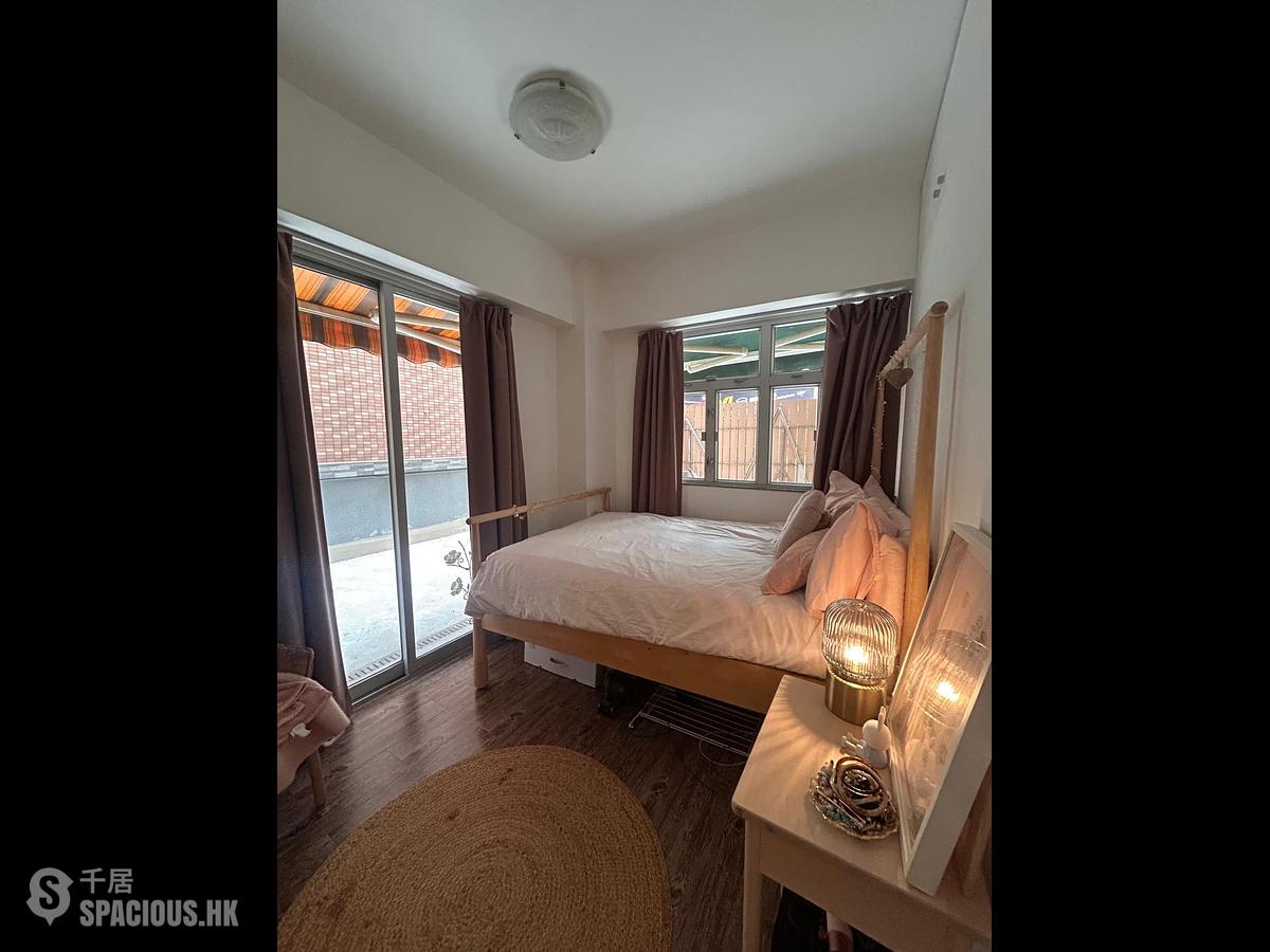 Wan Chai - Pao Woo Mansion 01