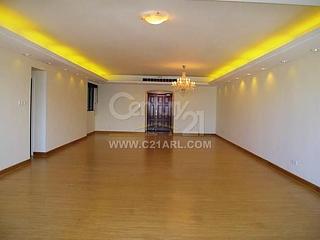 Mid Levels Central - Clovelly Court 03