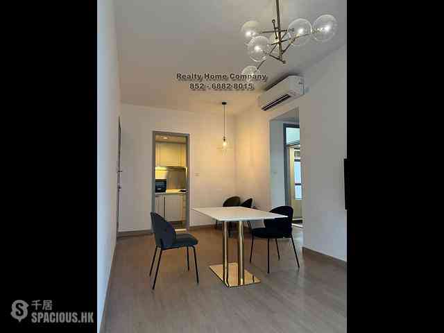 Sai Ying Pun - Island Crest Block 2 06