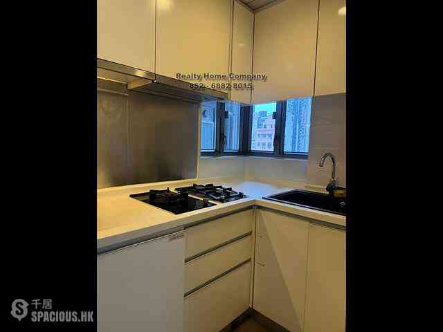 Sai Ying Pun - Island Crest Block 2 02