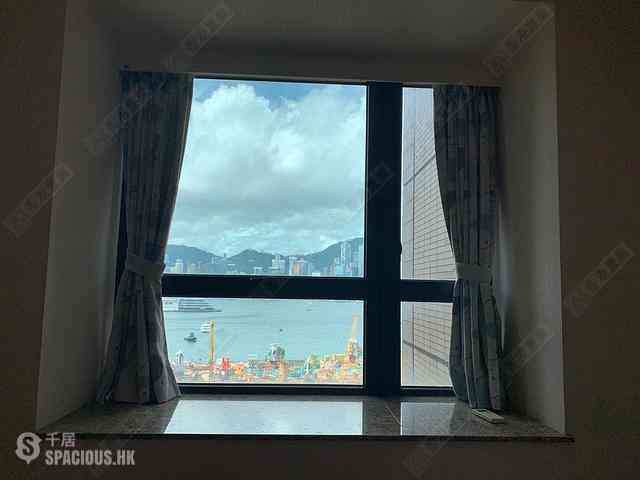 West Kowloon - The Arch 10