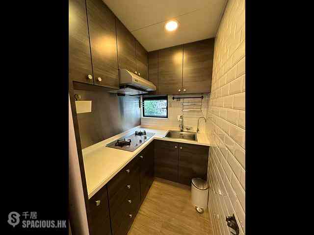 Mid Levels West - Wilton Place 05