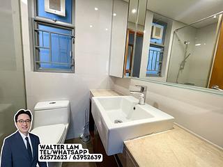 Tung Chung - Coastal Skyline Phase 3 La Rossa Block B (Block 8) 12