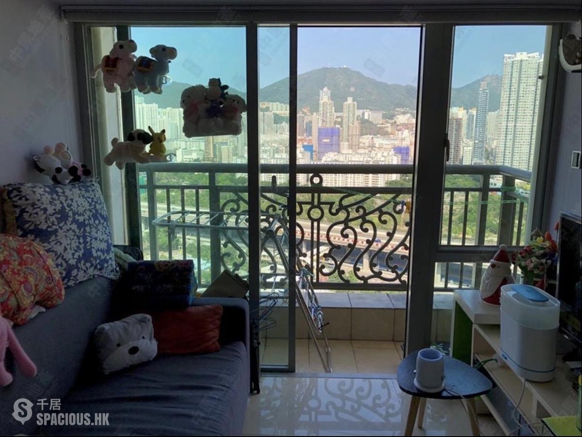 Tai Kok Tsui - Hampton Place 01