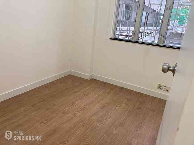 Sai Ying Pun - Hang Sing Mansion 01