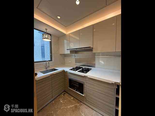Tseung Kwan O - The Papillons Block 5 08