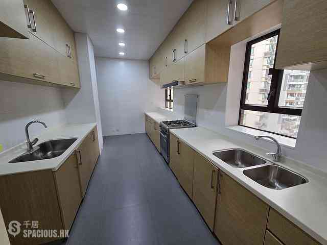 Mid Levels Central - Kennedy Heights 05