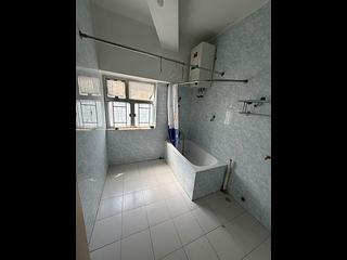 Wan Chai - Chung Wui Mansion 07