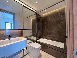 Mid Levels Central - Arezzo 11