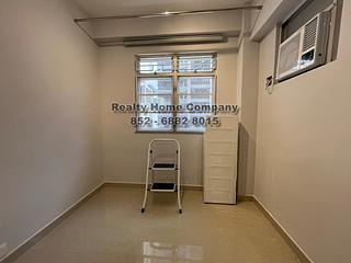 Sai Ying Pun - Fung Yat Building 04