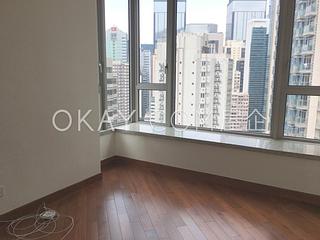 Wan Chai - The Avenue Phase 2 05
