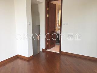 Wan Chai - The Avenue Phase 2 07