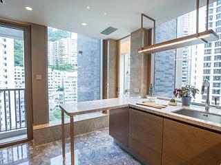 Mid Levels Central - 22A, Kennedy Road 08