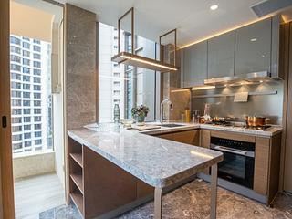 Mid Levels Central - 22A, Kennedy Road 09