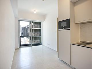 Sai Ying Pun - No.8 Hing Hon Road (Resiglow-Bonham) 05