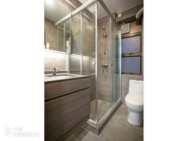 Mid Levels Central - Kam Fai Mansion 07