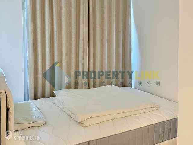 Sai Ying Pun - King's Hill 02