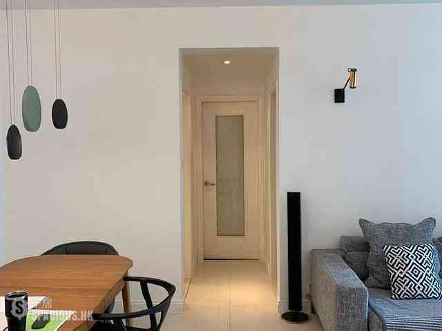 Mid Levels Central - Hillsborough Court Block 2 04