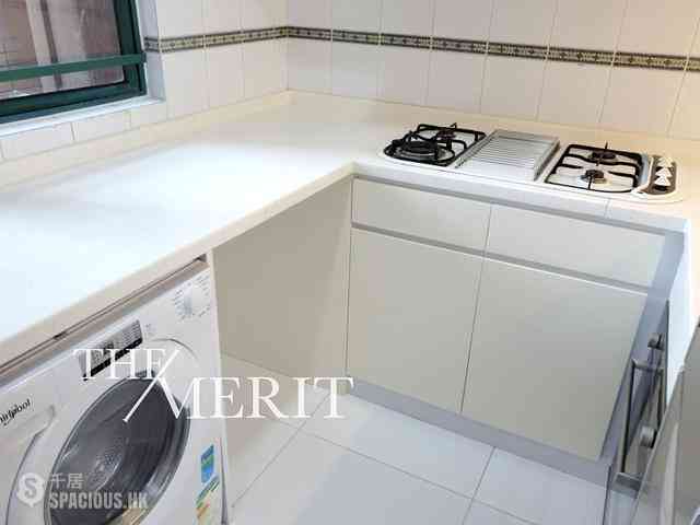 Mid Levels Central - Hillsborough Court Block 2 06