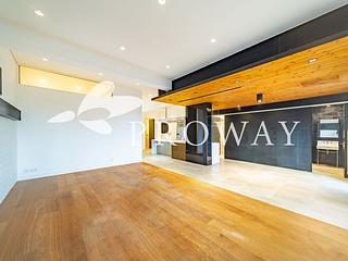 Happy Valley - Sanitarian Apartments 04