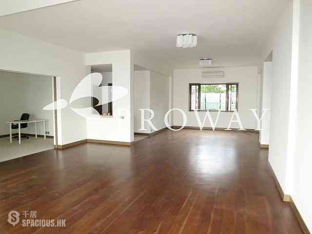 The Peak - 22A-22B, Mount Austin Road 04