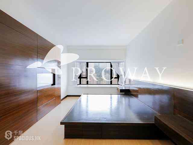 Happy Valley - Beverly Hill 05