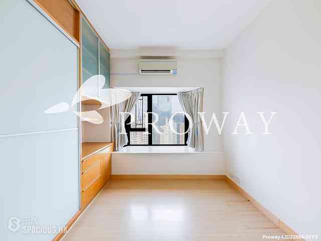 Happy Valley - Beverly Hill 08