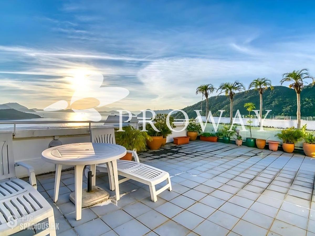 Chung Hom Kok - Coral Villas 01