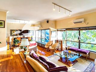 Chung Hom Kok - Coral Villas 03