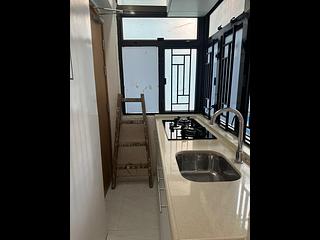 Wan Chai - Sam Yuen Mansion 04