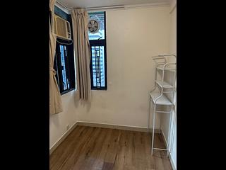 Wan Chai - Sam Yuen Mansion 06