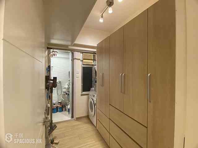 Sai Ying Pun - Rhine Court 05
