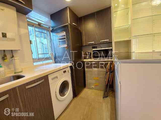 Sai Ying Pun - Golden Phoenix Court 06