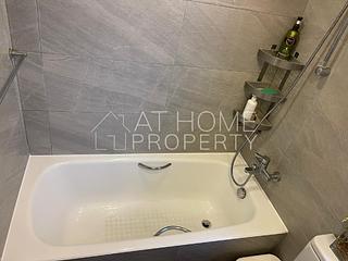 Sai Ying Pun - Golden Phoenix Court 09