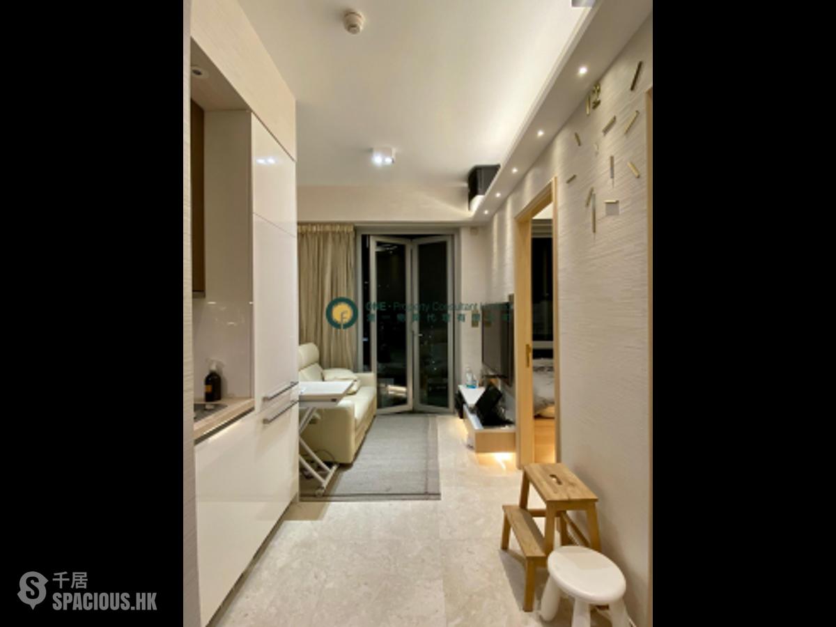 Sai Ying Pun - 63, Pokfulam 01