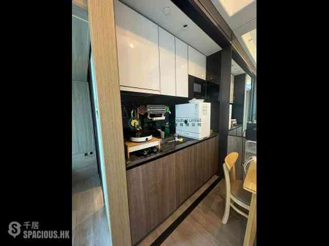 Sai Ying Pun - Two・Artlane 03