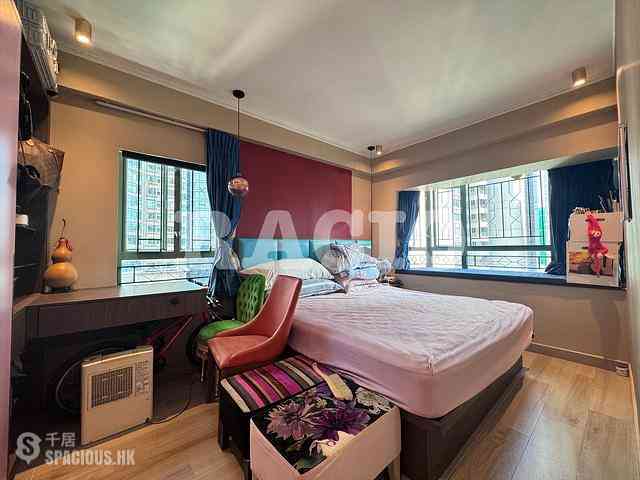 Mid Levels Central - Goldwin Heights 11