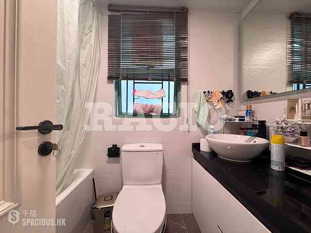 Mid Levels Central - Goldwin Heights 15