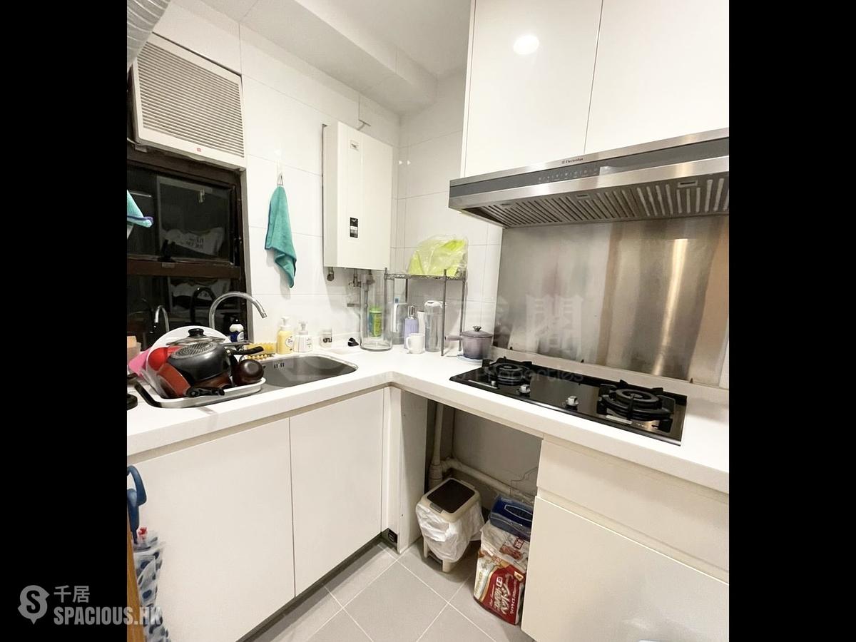 Fortress Hill - Fortress Metro Tower 01