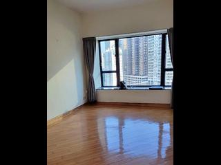 Fortress Hill - Le Sommet Block 2 04