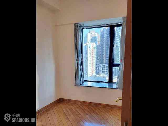 Fortress Hill - Le Sommet Block 2 06