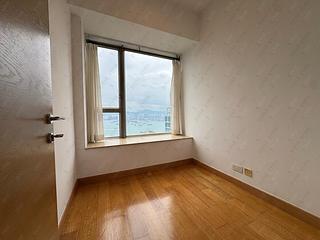 Sai Ying Pun - Island Crest Block 1 03